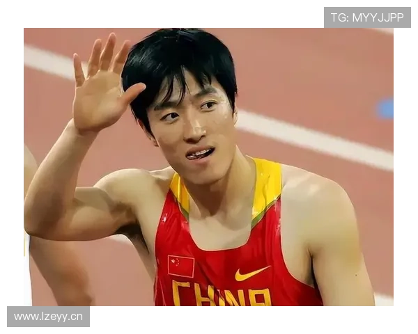 刘翔当年退赛那会儿，银行卡里刚打进九位数